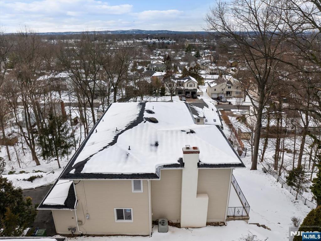 360 Valley View Avenue