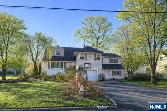 155 E Village Circle