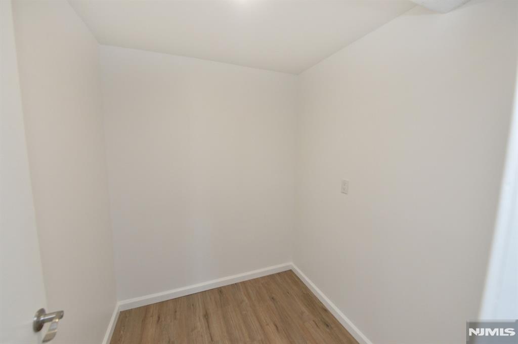 269 Columbia Terrace