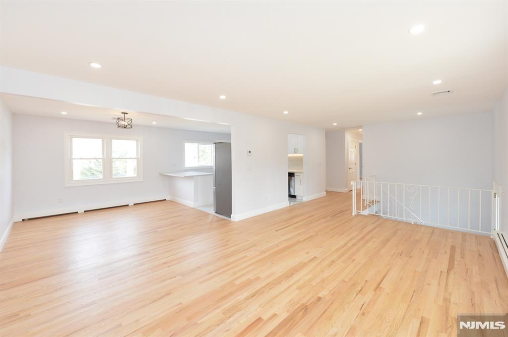 269 Columbia Terrace