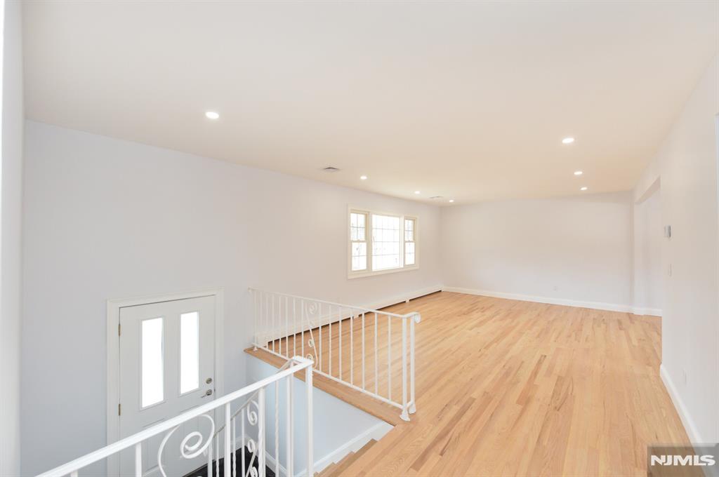 269 Columbia Terrace