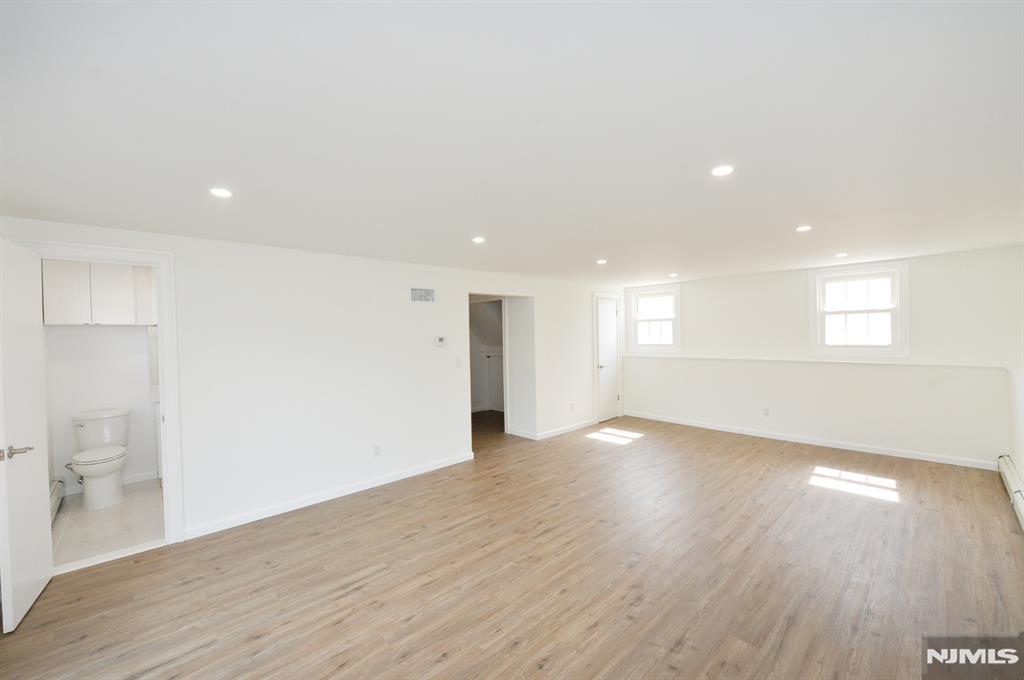 269 Columbia Terrace