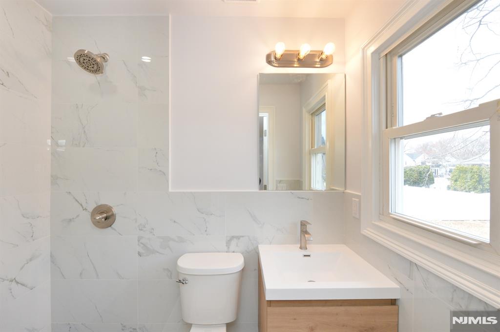 269 Columbia Terrace