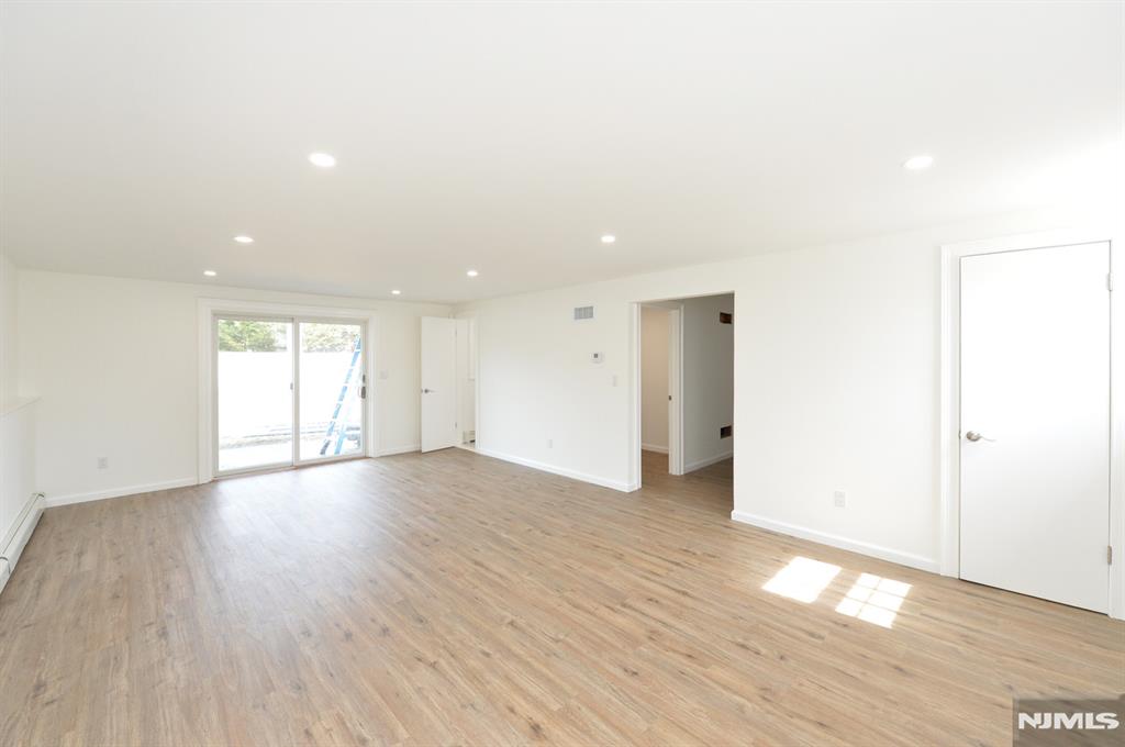 269 Columbia Terrace