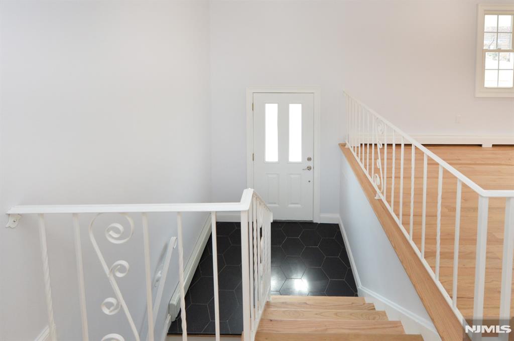 269 Columbia Terrace