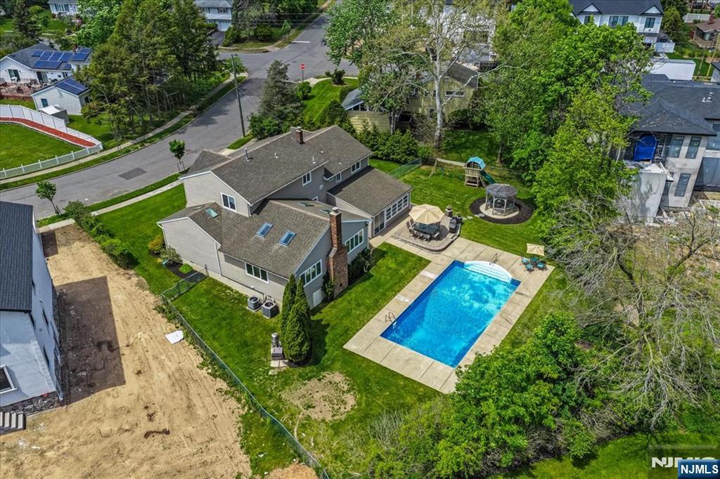 670 Swathmore Lane
