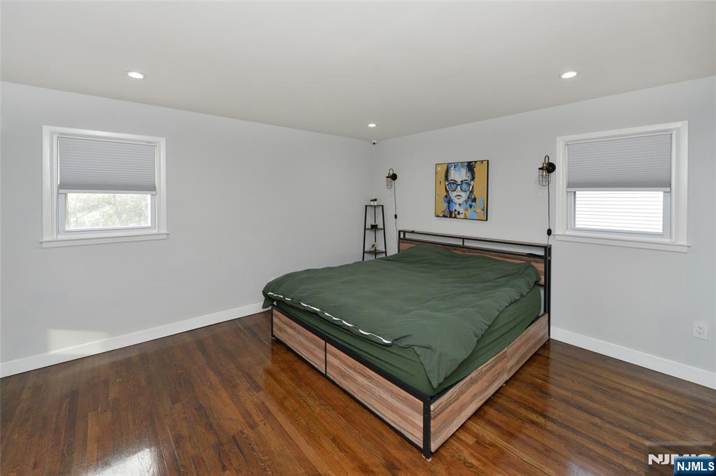154 Middlesex Avenue