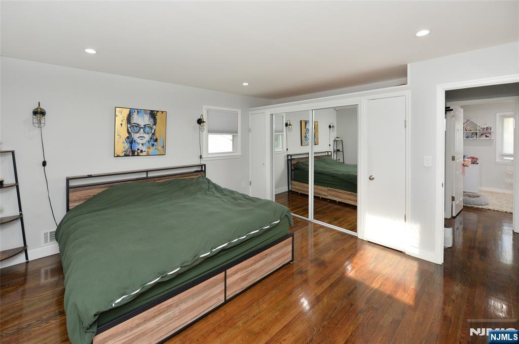154 Middlesex Avenue