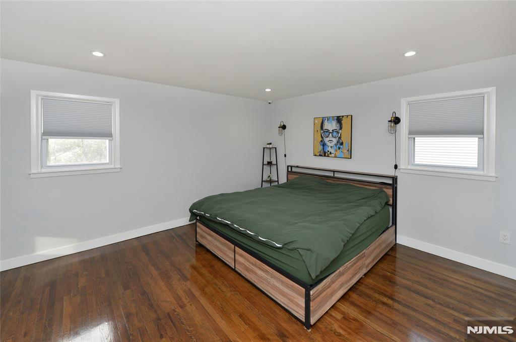 154 Middlesex Avenue