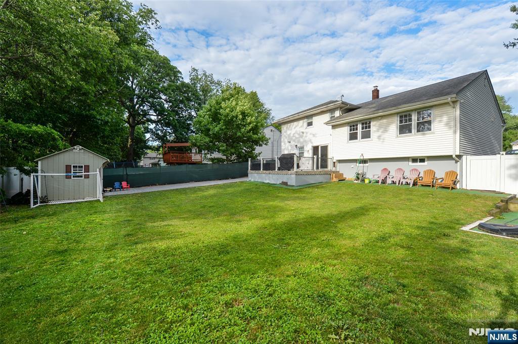 154 Middlesex Avenue