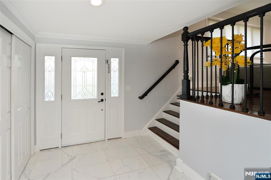 154 Middlesex Avenue