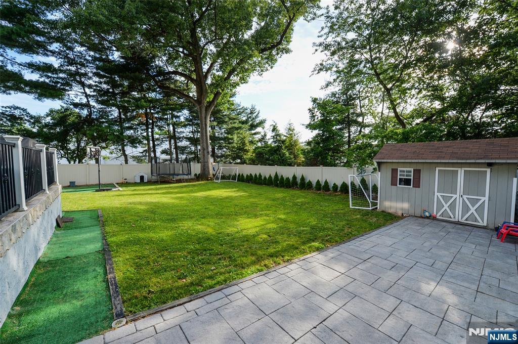 154 Middlesex Avenue