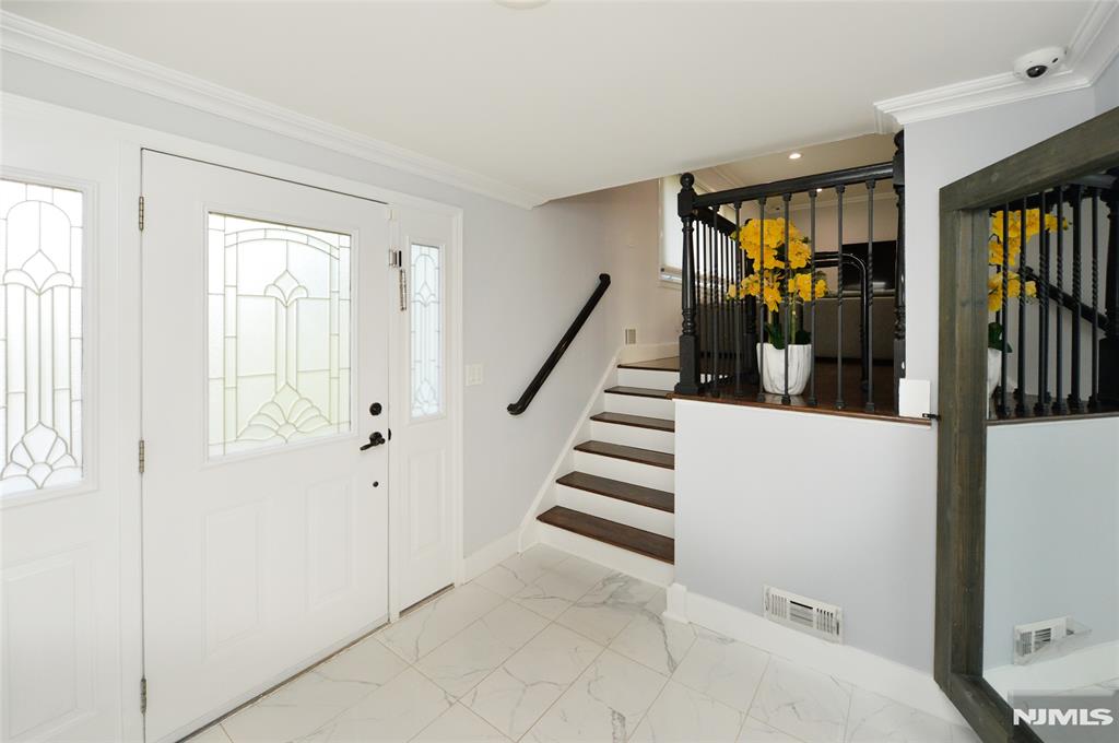154 Middlesex Avenue