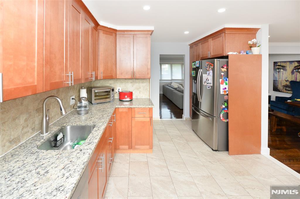154 Middlesex Avenue