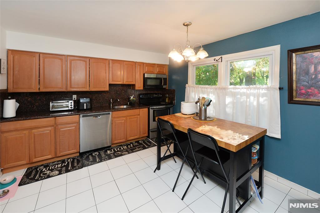 85B PRIMROSE Lane 85b