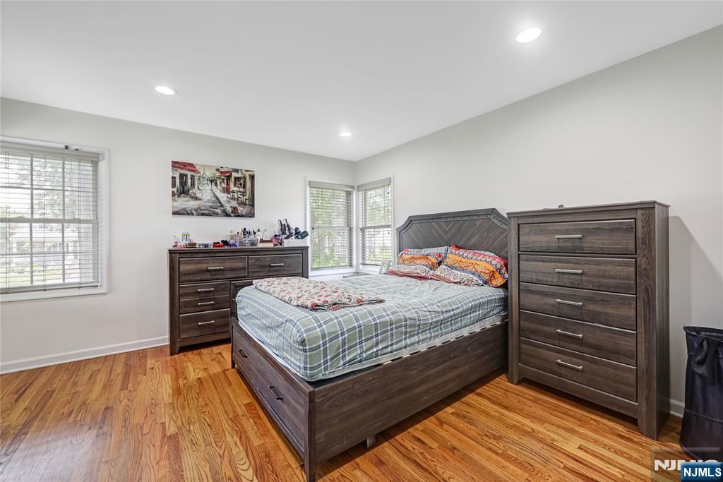 122 Village Circle West