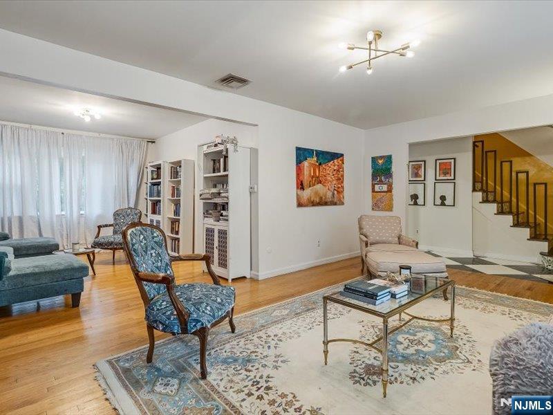 372 McKinley Boulevard