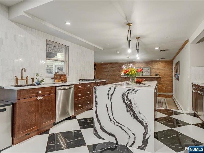 372 McKinley Boulevard