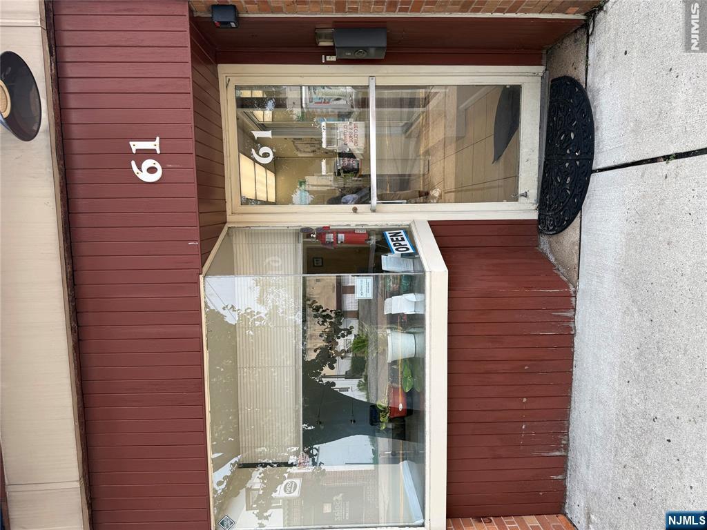 61 N Washington Avenue