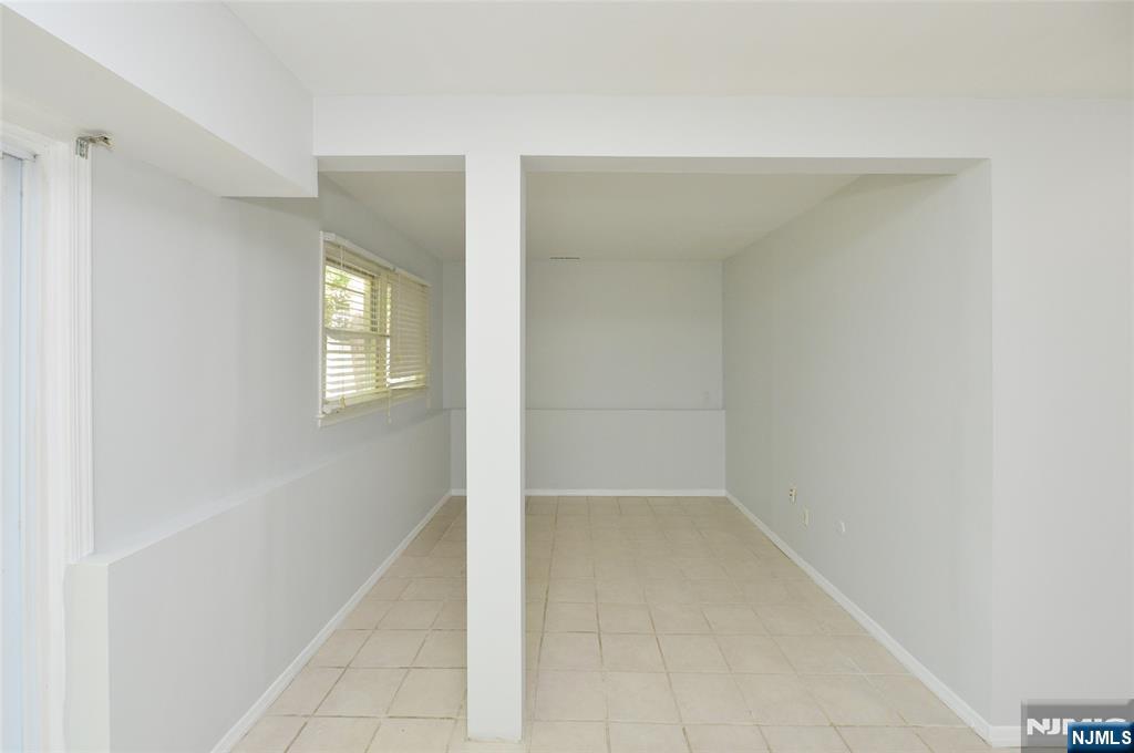 85 Primrose Lane B