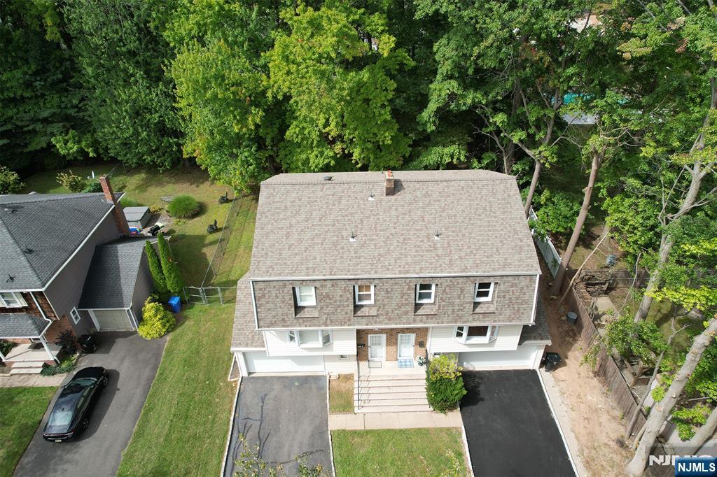 85 Primrose Lane B