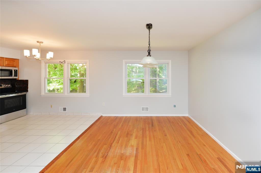 85 Primrose Lane B