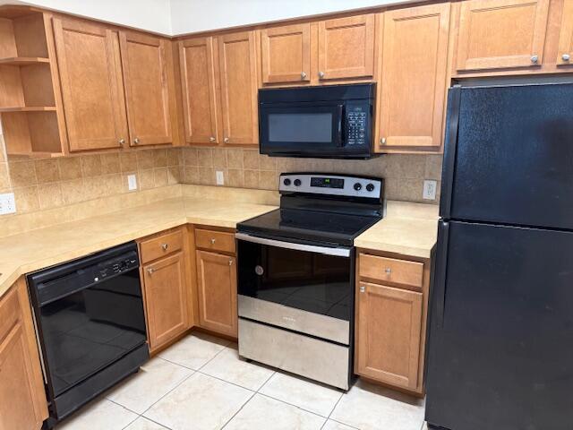 9209 Myrtlewood Circle W 9209
