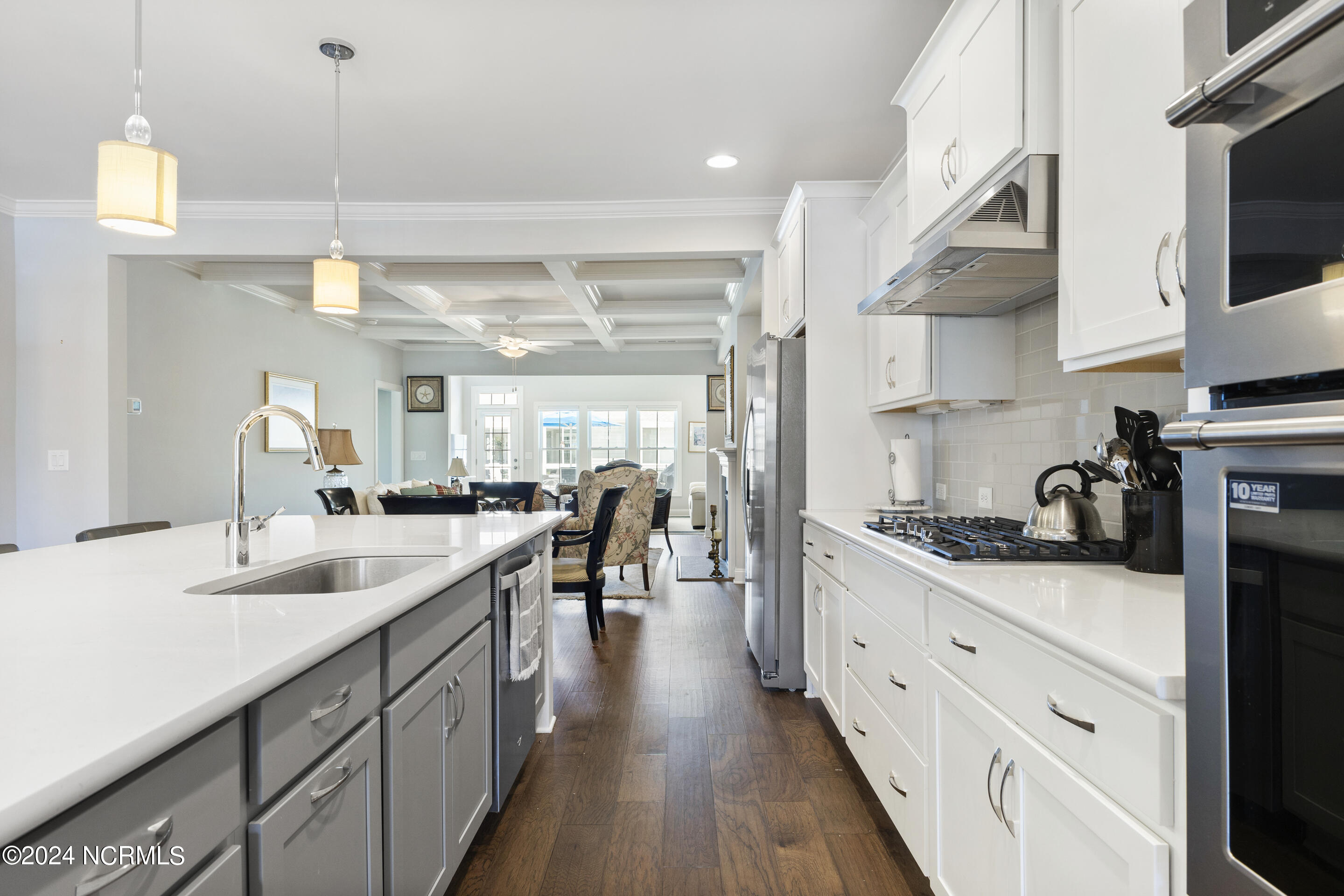 3785 Canary Lane
