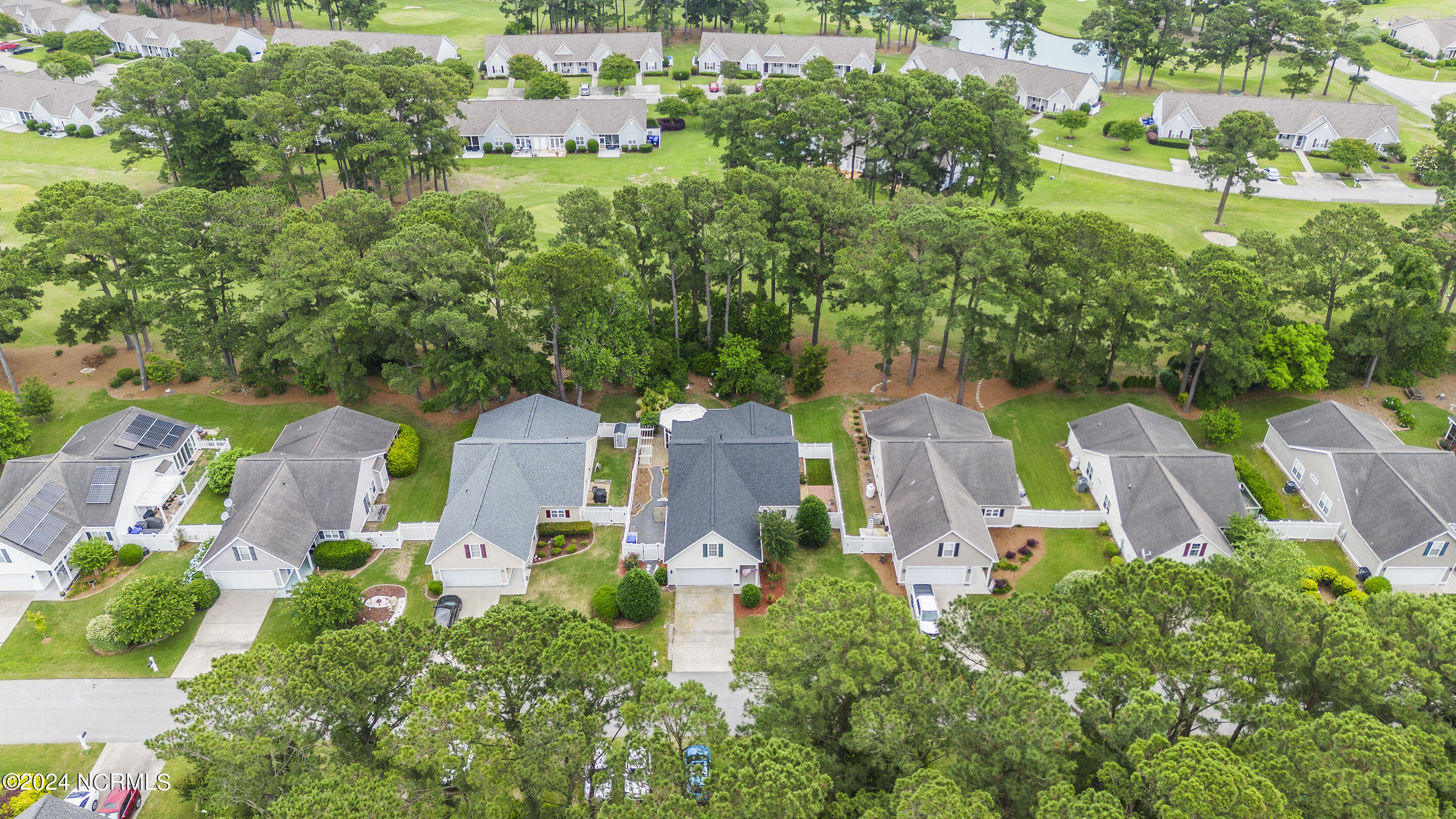 4989 Glen Cove Drive SE
