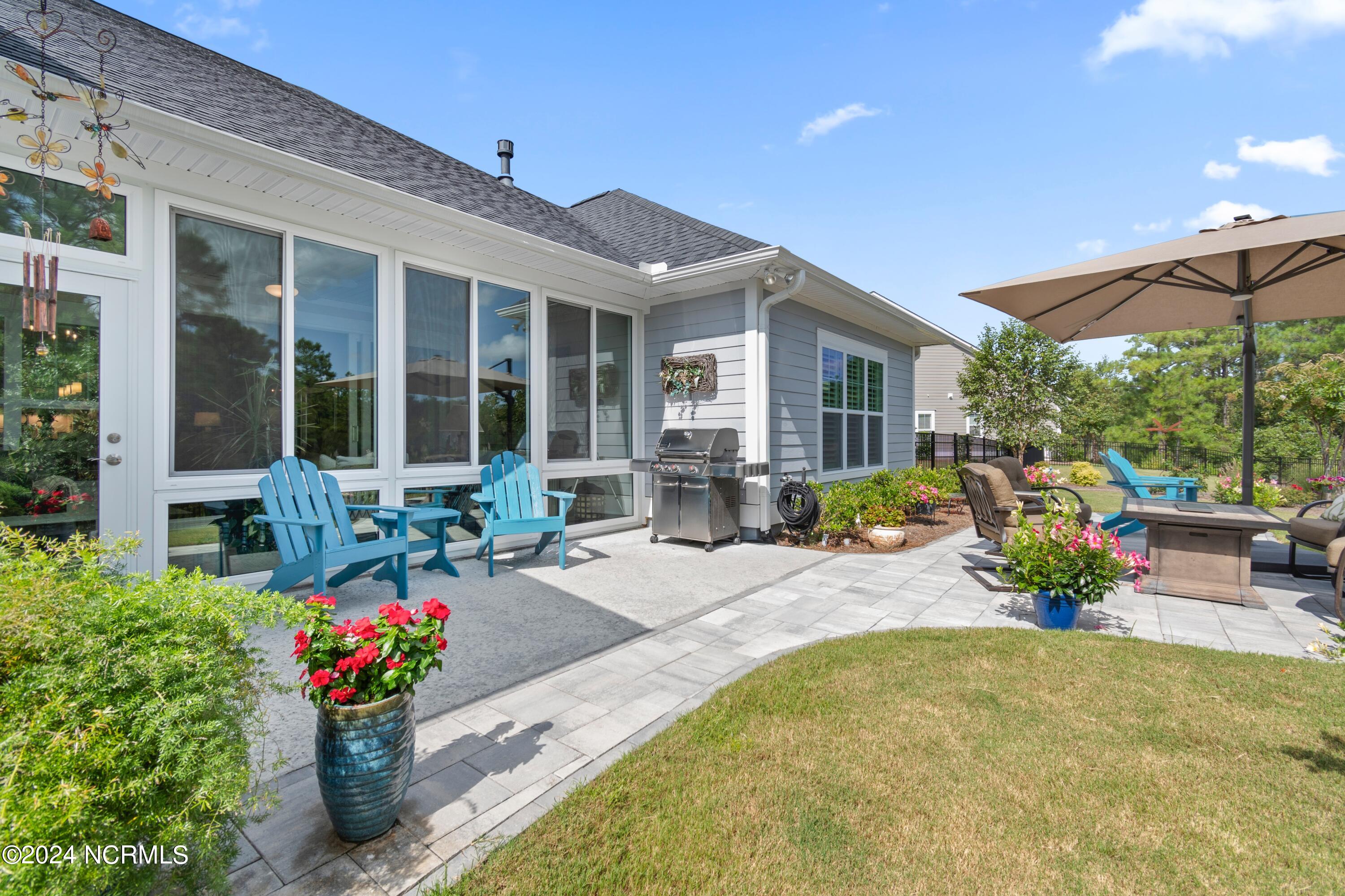 3692 Gardenia Lane