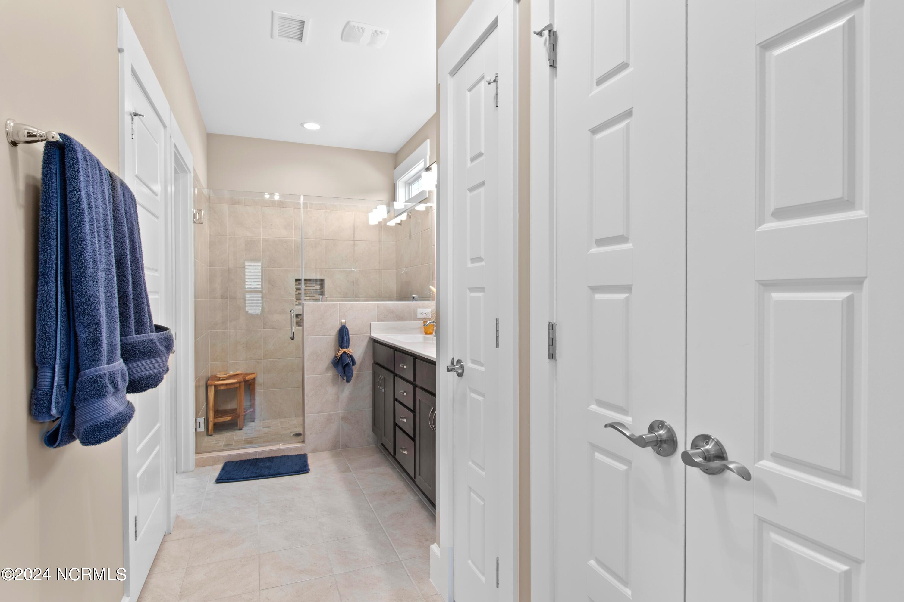 3692 Gardenia Lane