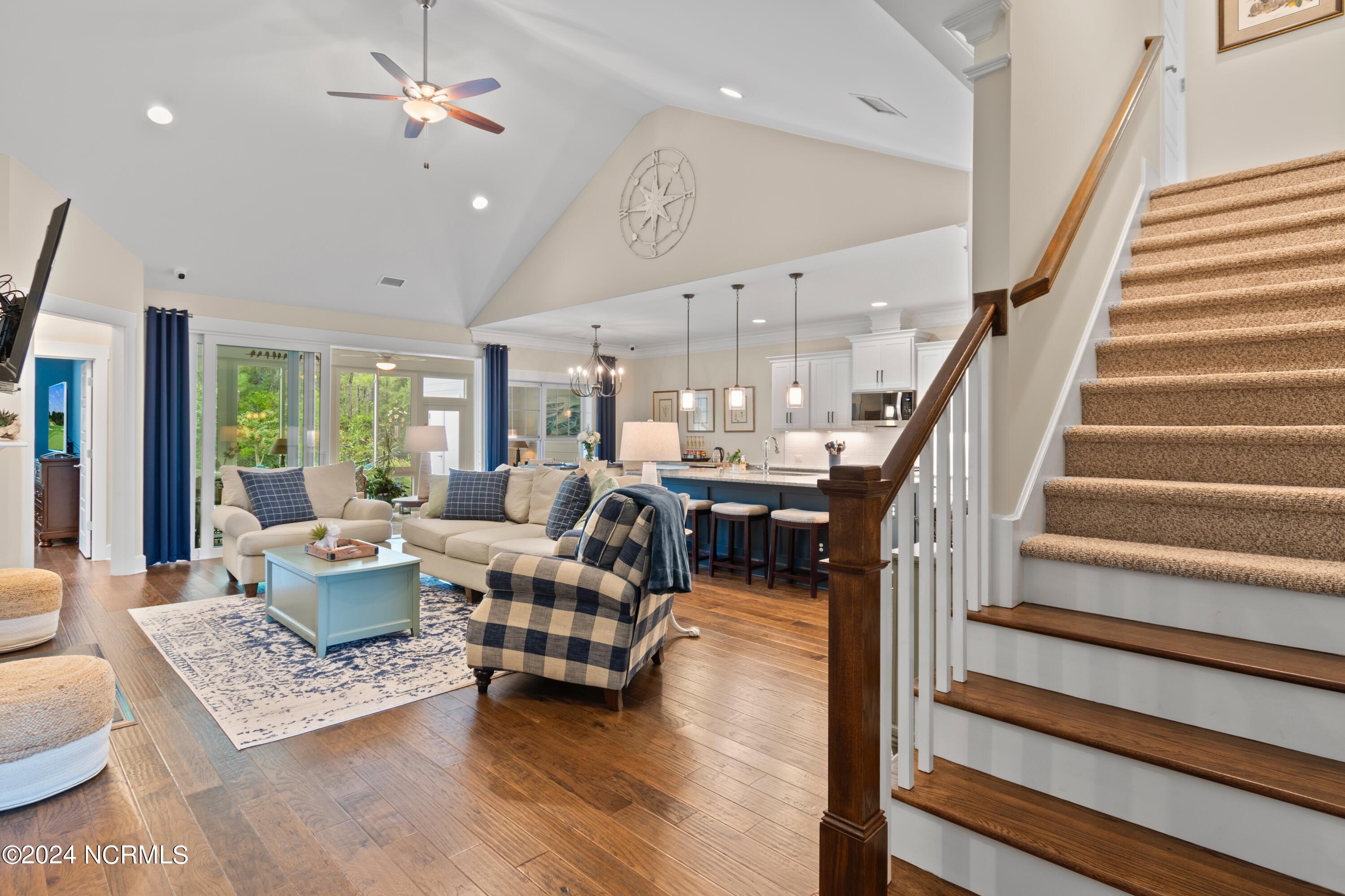 3692 Gardenia Lane