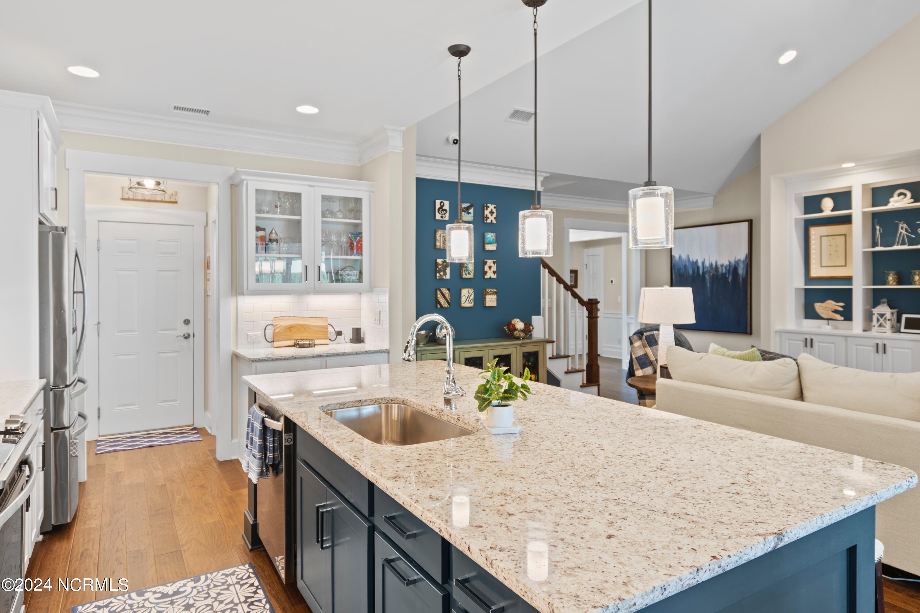 3692 Gardenia Lane
