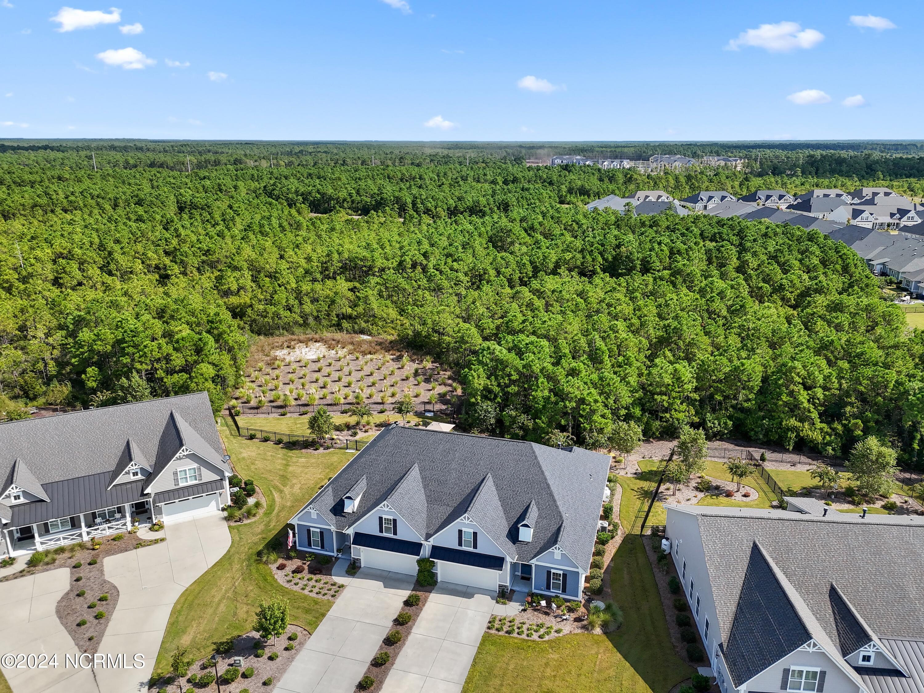 3692 Gardenia Lane