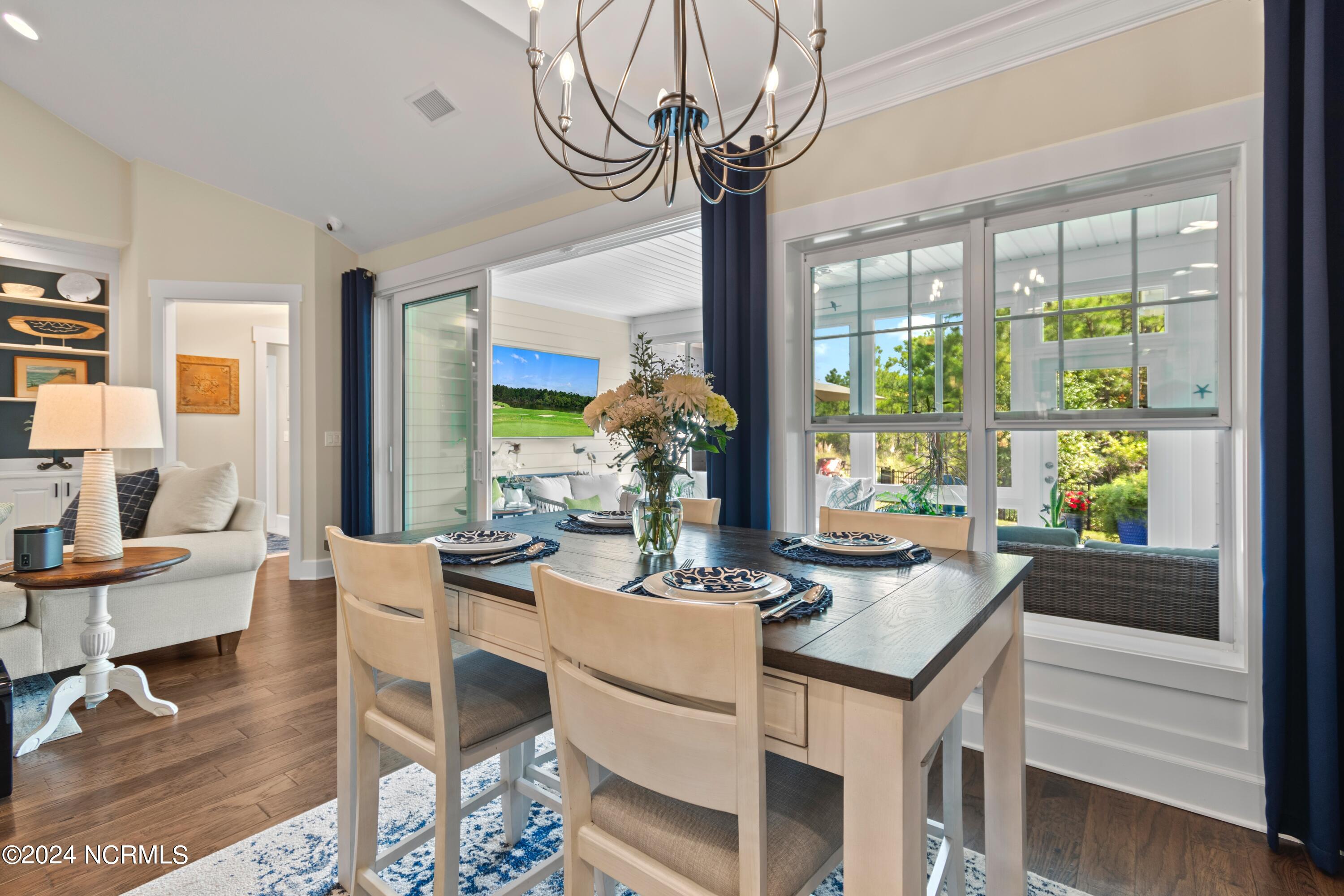 3692 Gardenia Lane