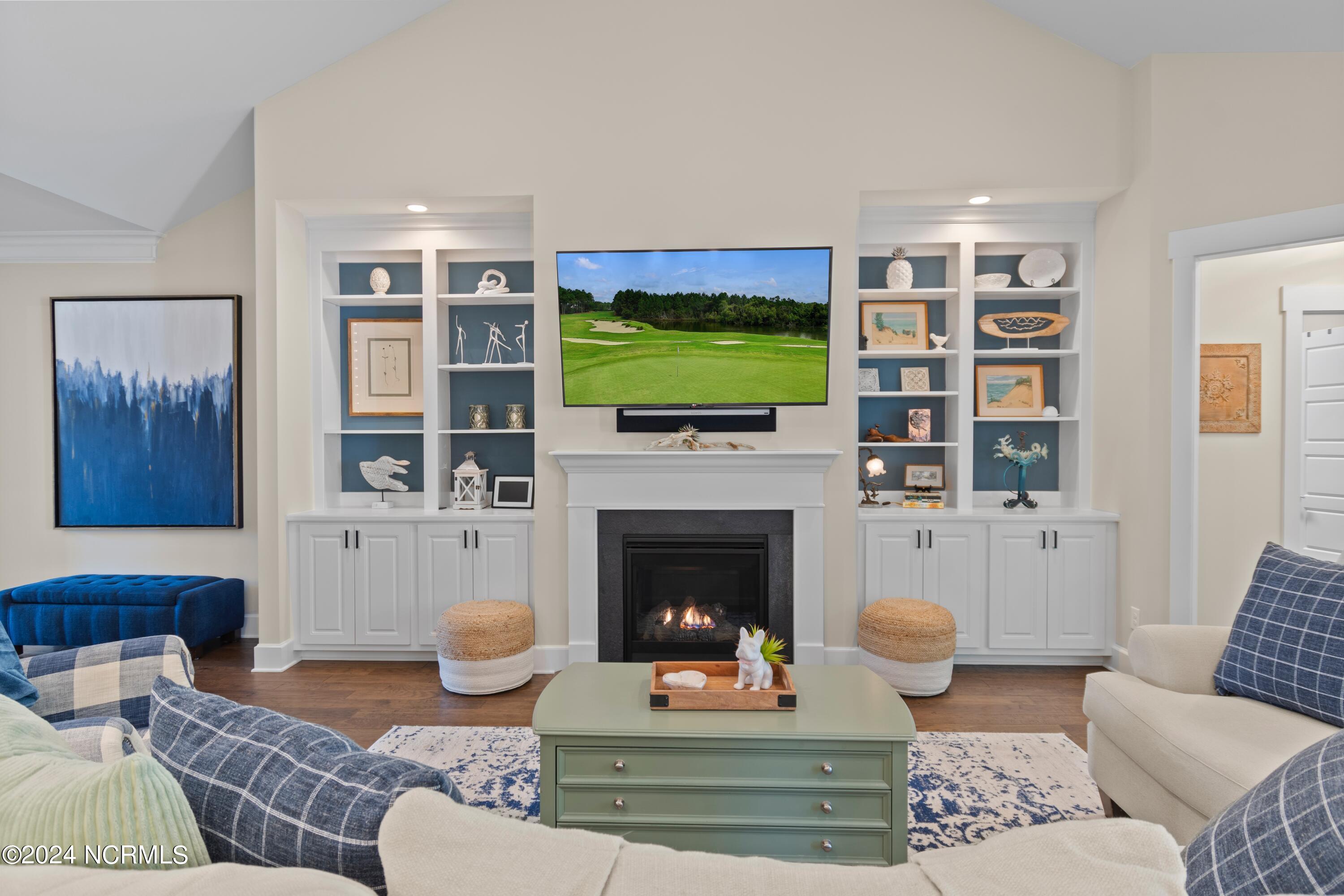 3692 Gardenia Lane