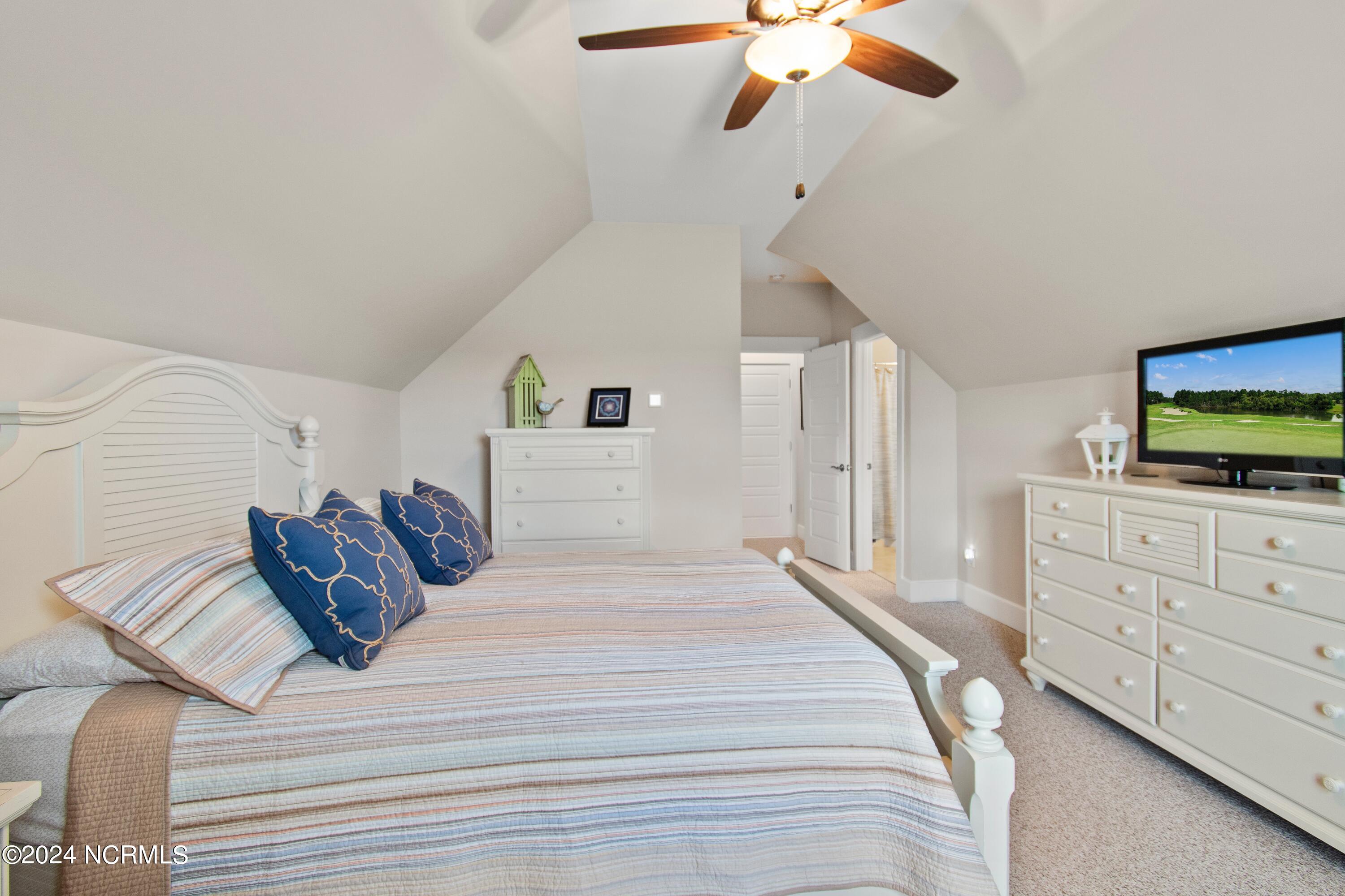 3692 Gardenia Lane