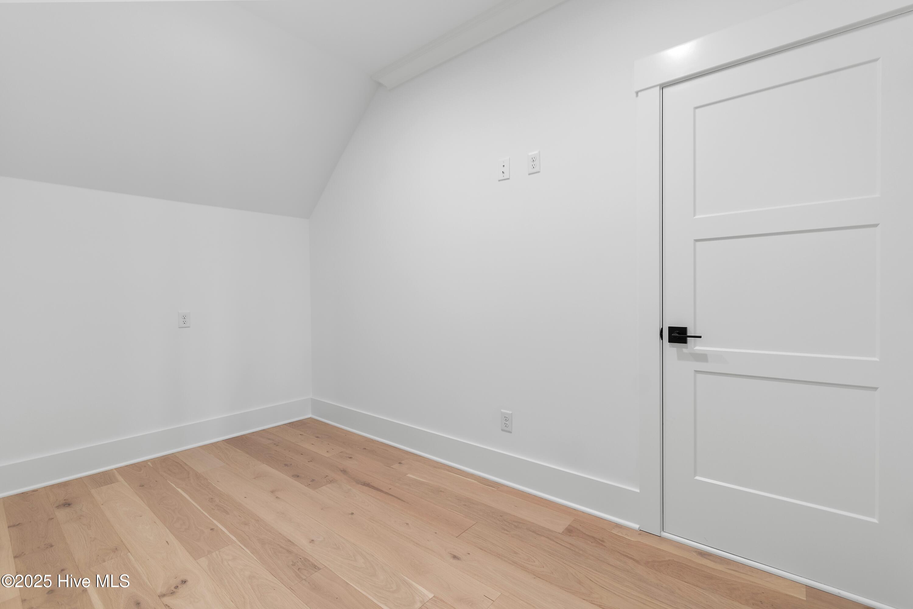 454 Springwood Drive SE