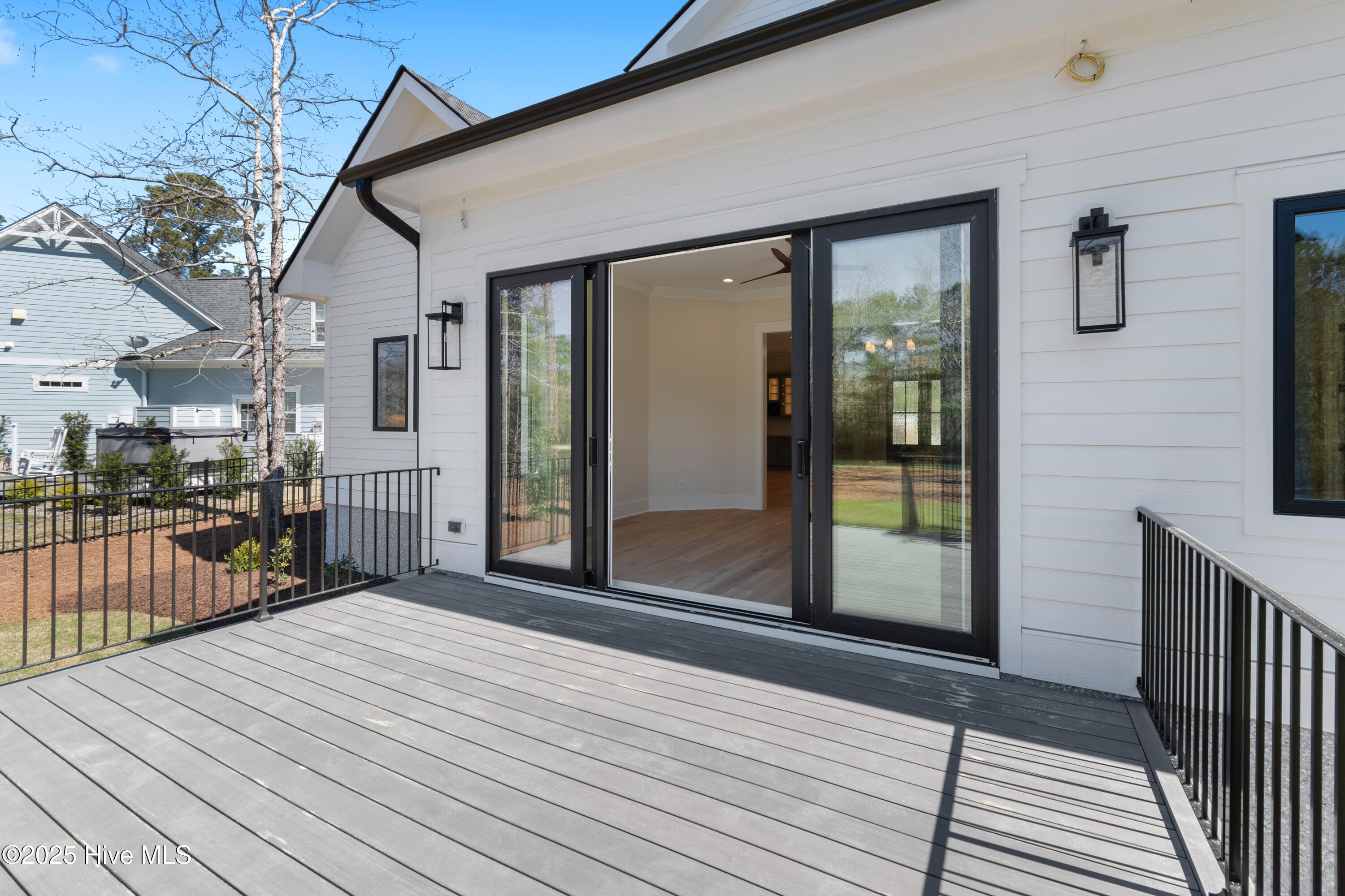 454 Springwood Drive SE