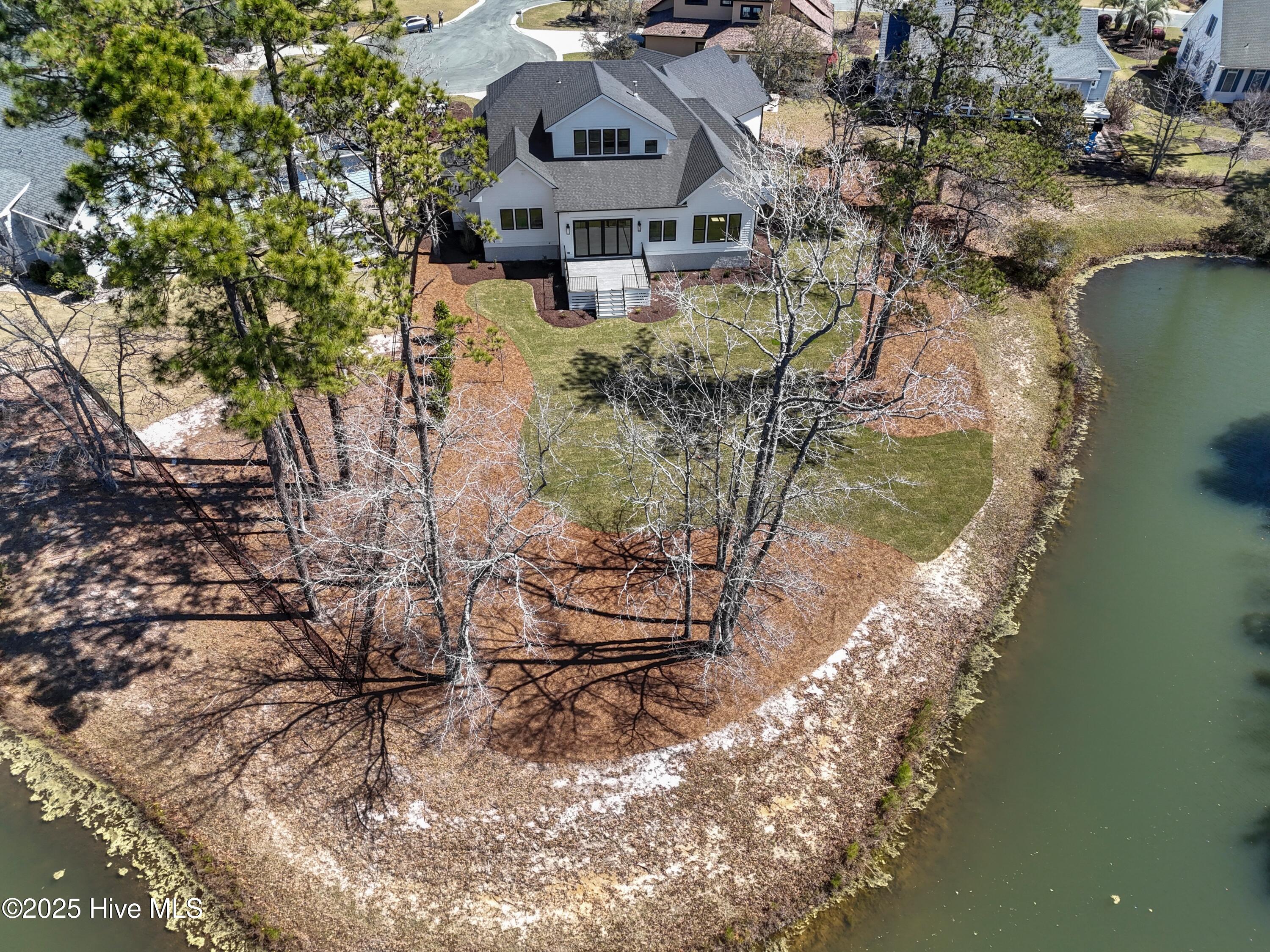 454 Springwood Drive SE