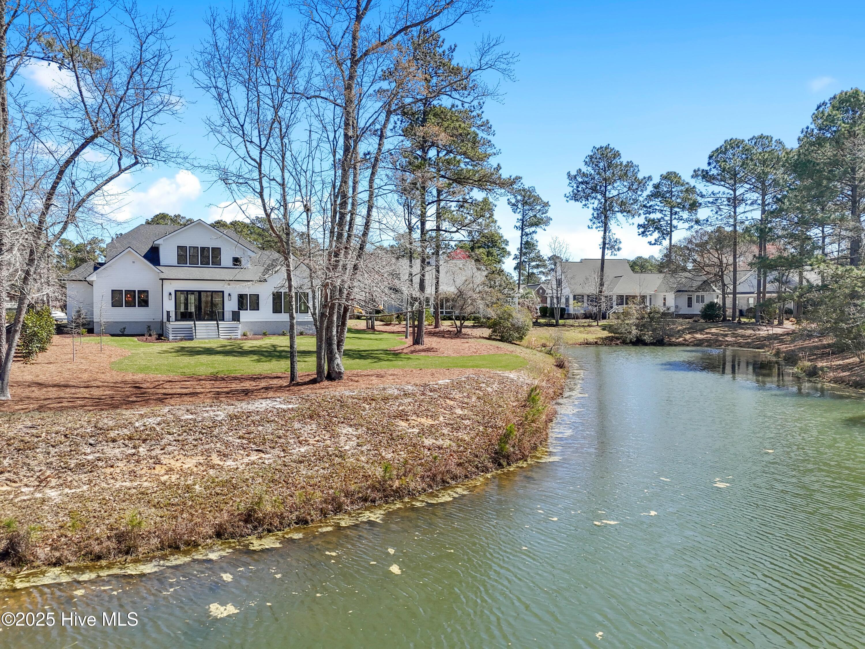 454 Springwood Drive SE