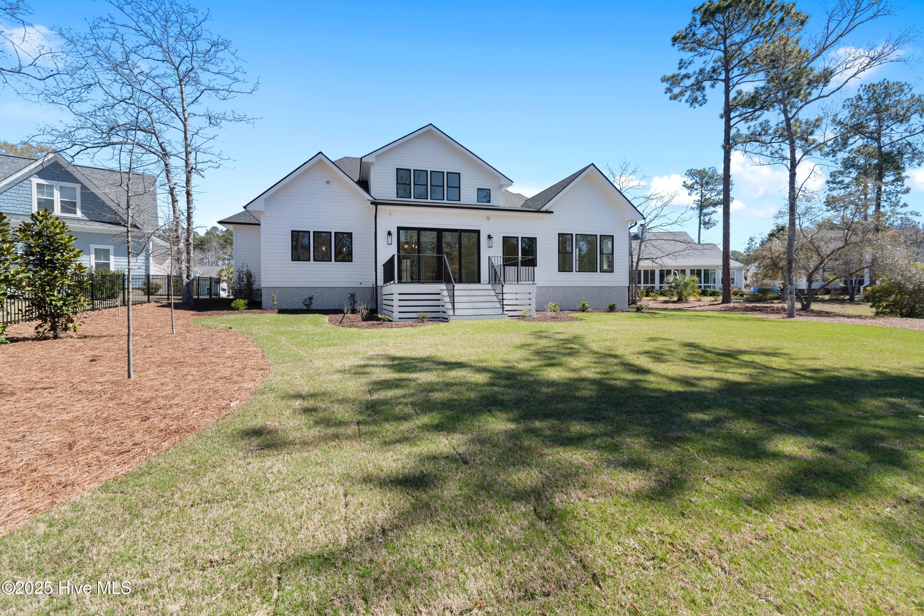 454 Springwood Drive SE