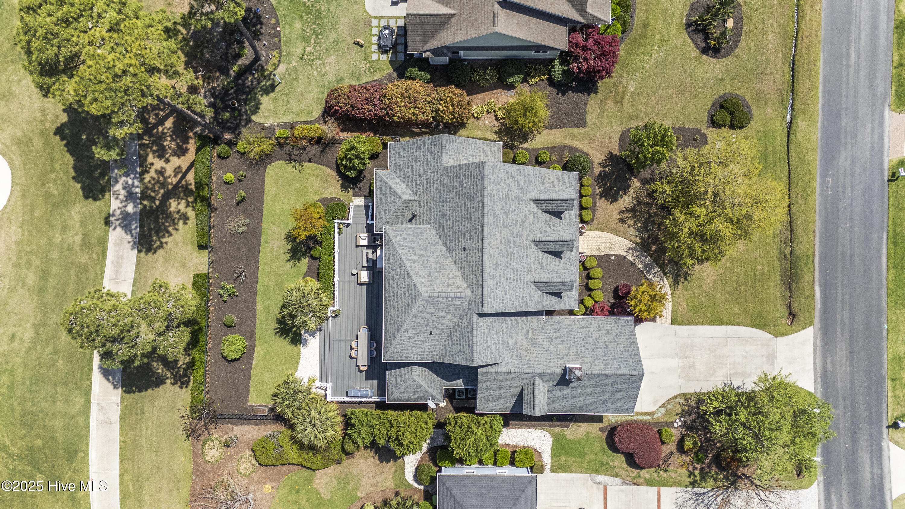2915 Legends Drive