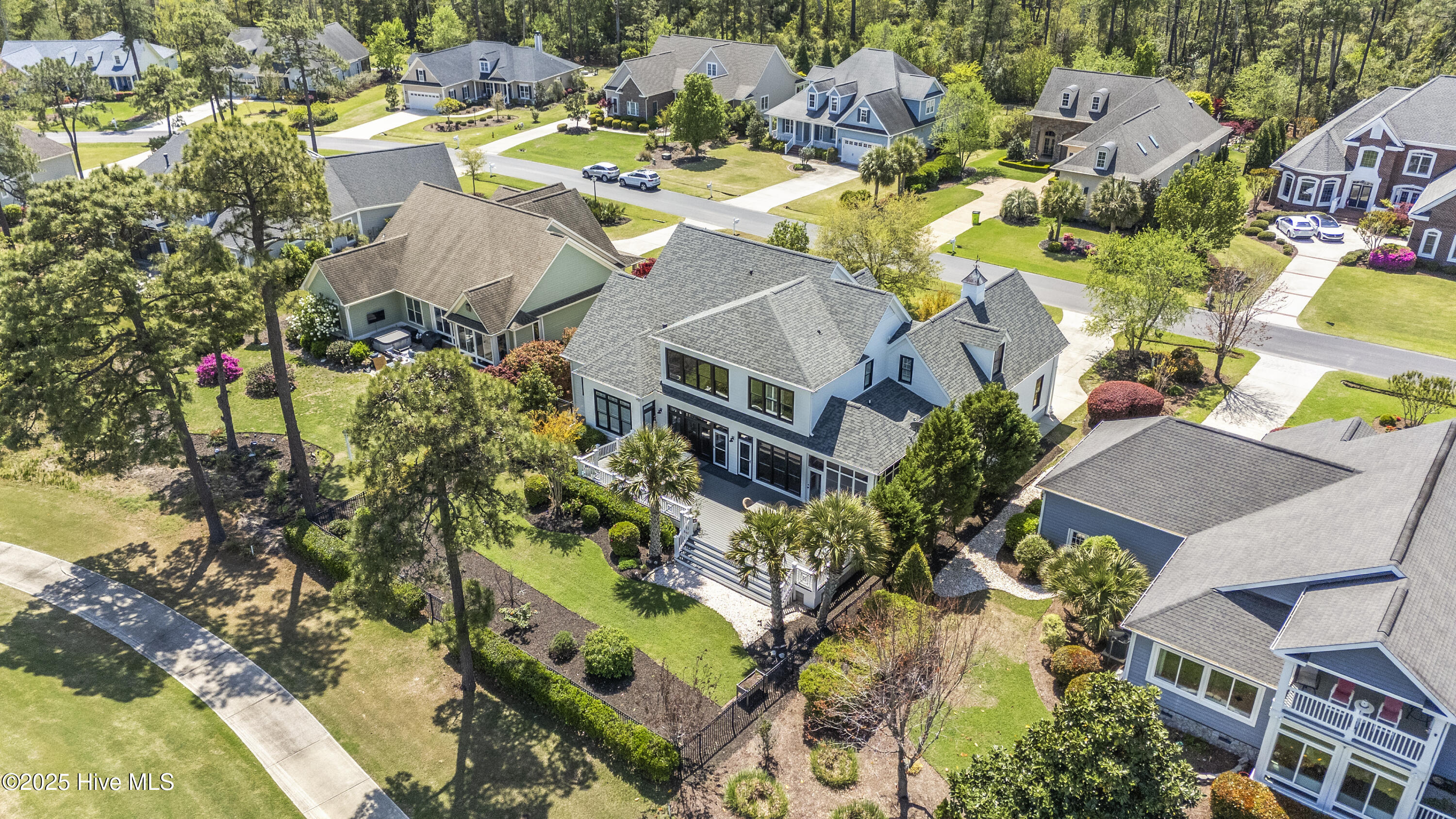 2915 Legends Drive