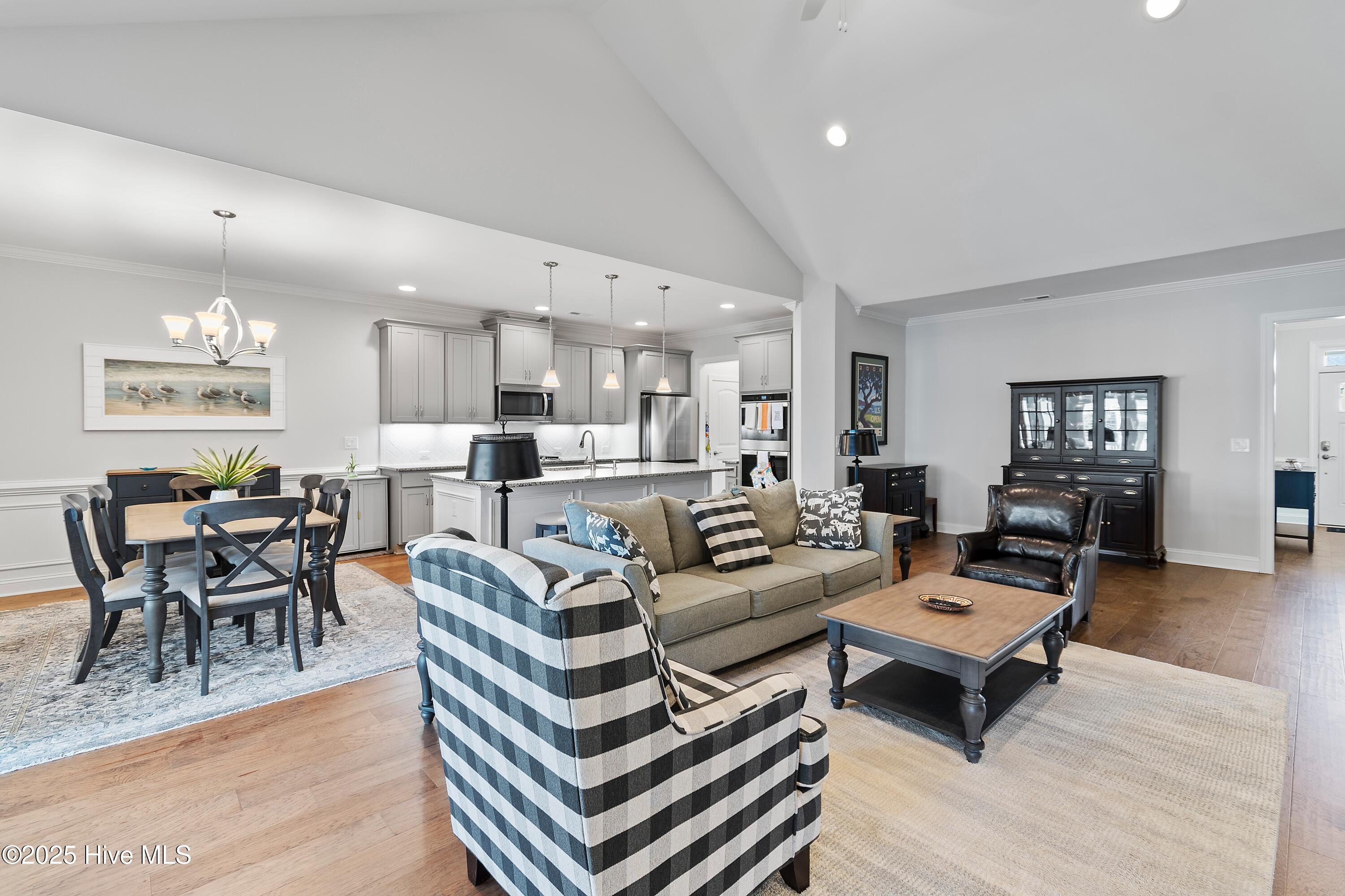 3823 Berkeley Court