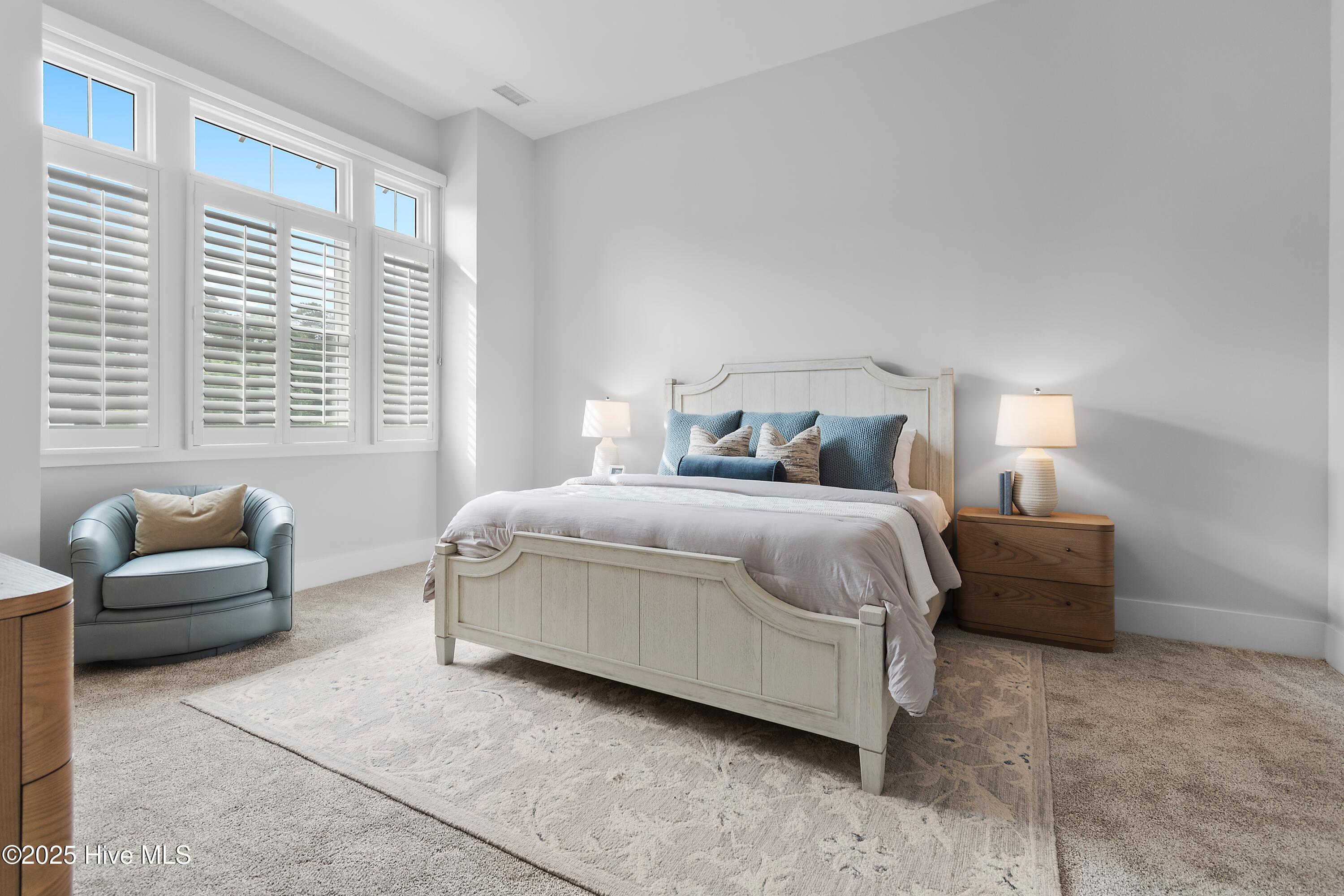 2537 St James Drive SE Apt 1011