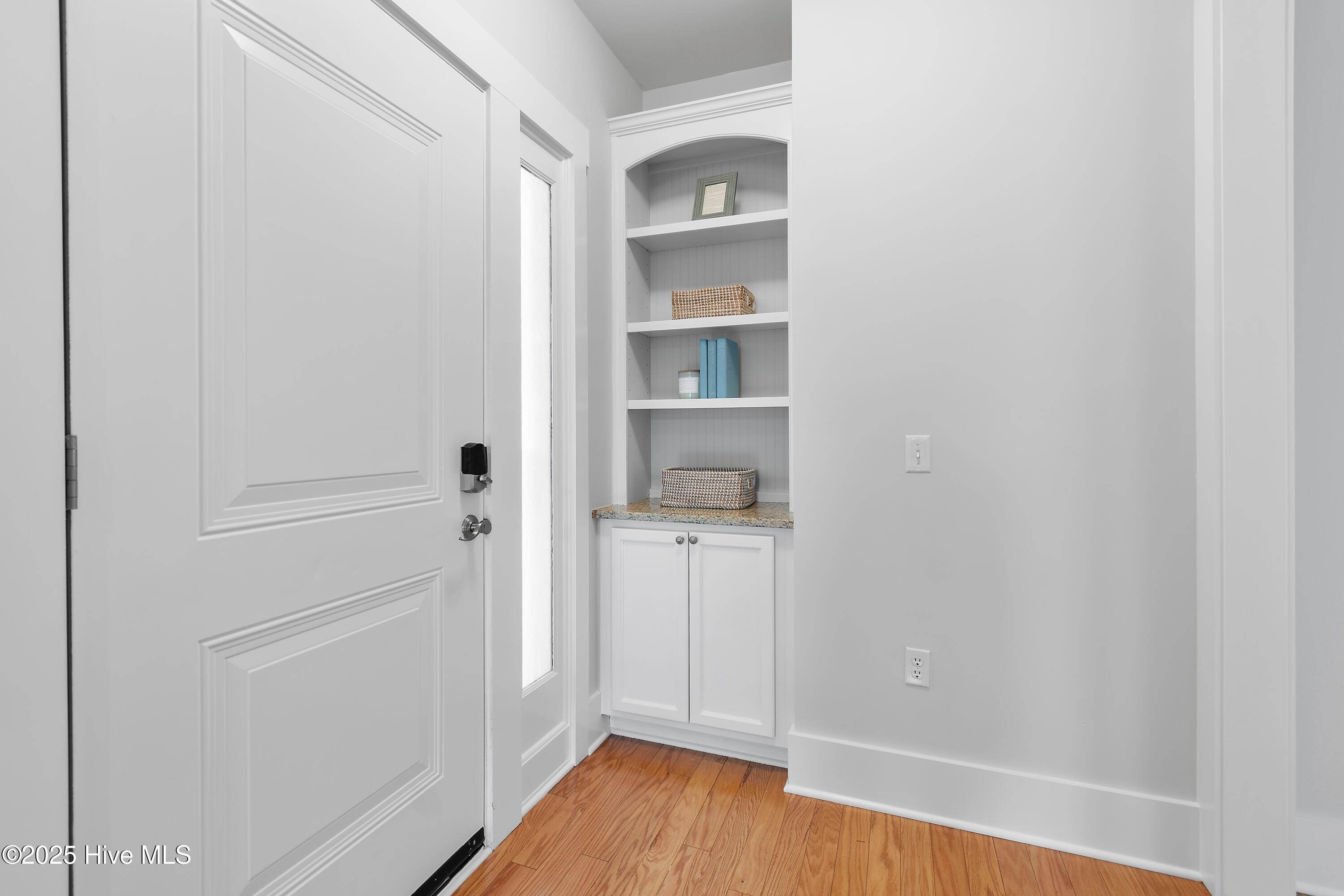 2537 St James Drive SE Apt 1011