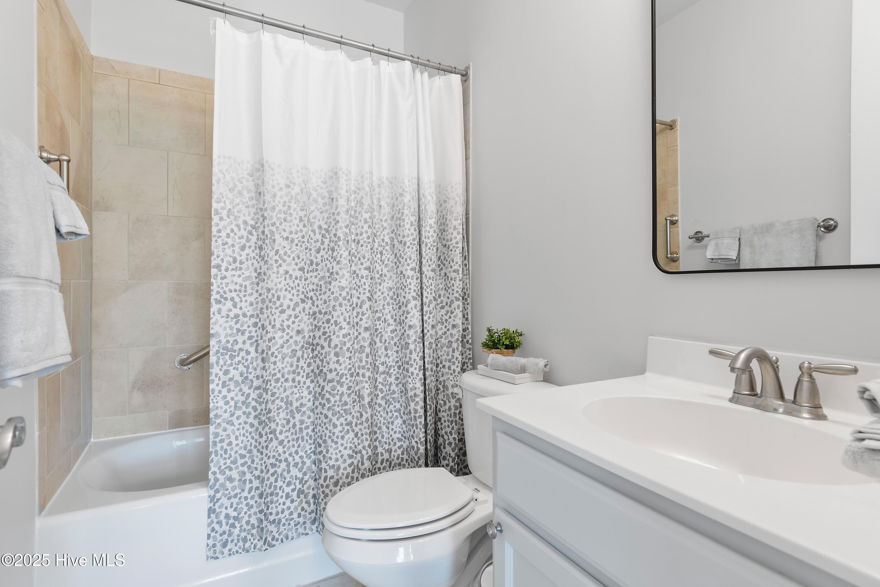 2537 St James Drive SE Apt 1011
