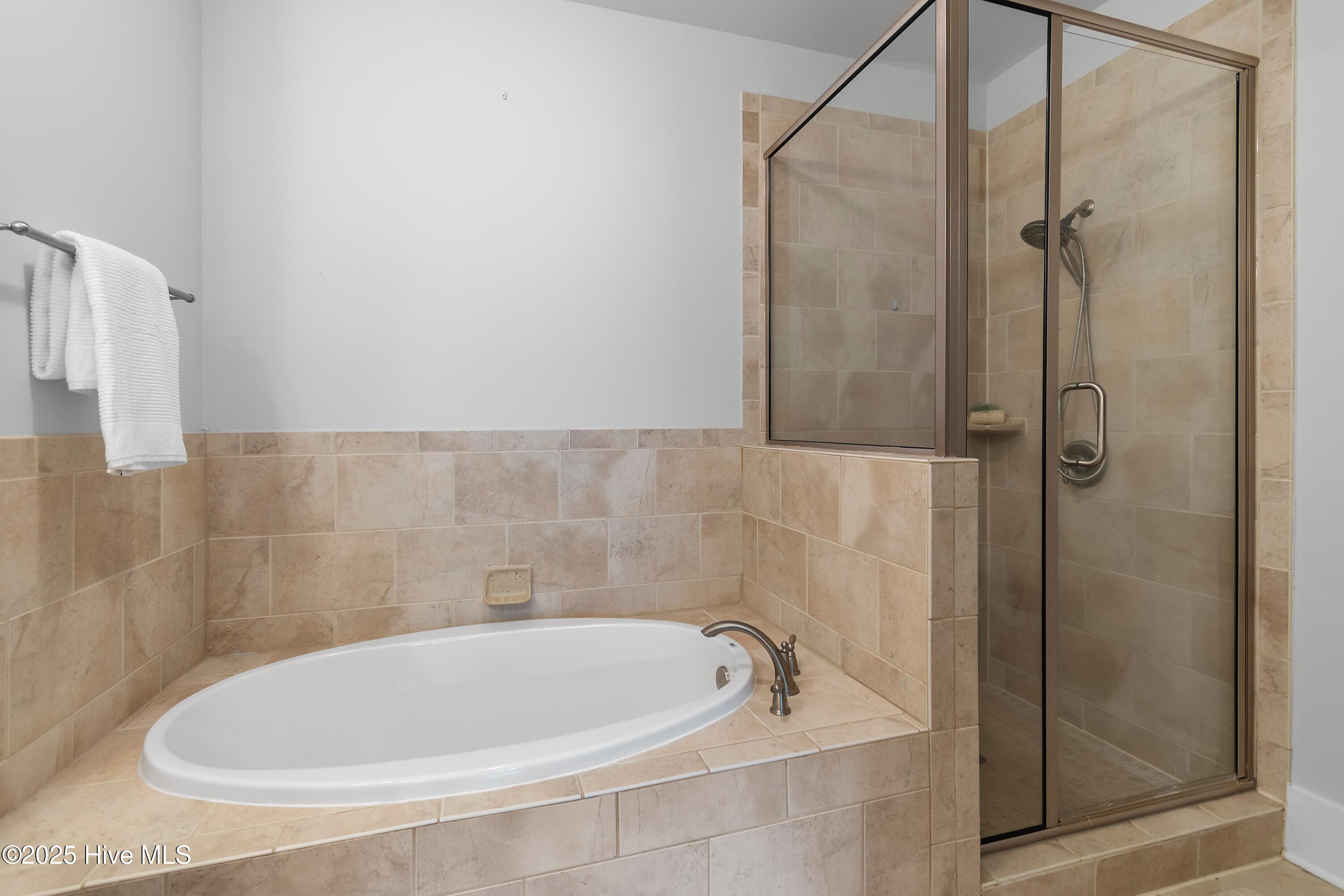 2537 St James Drive SE Apt 1011
