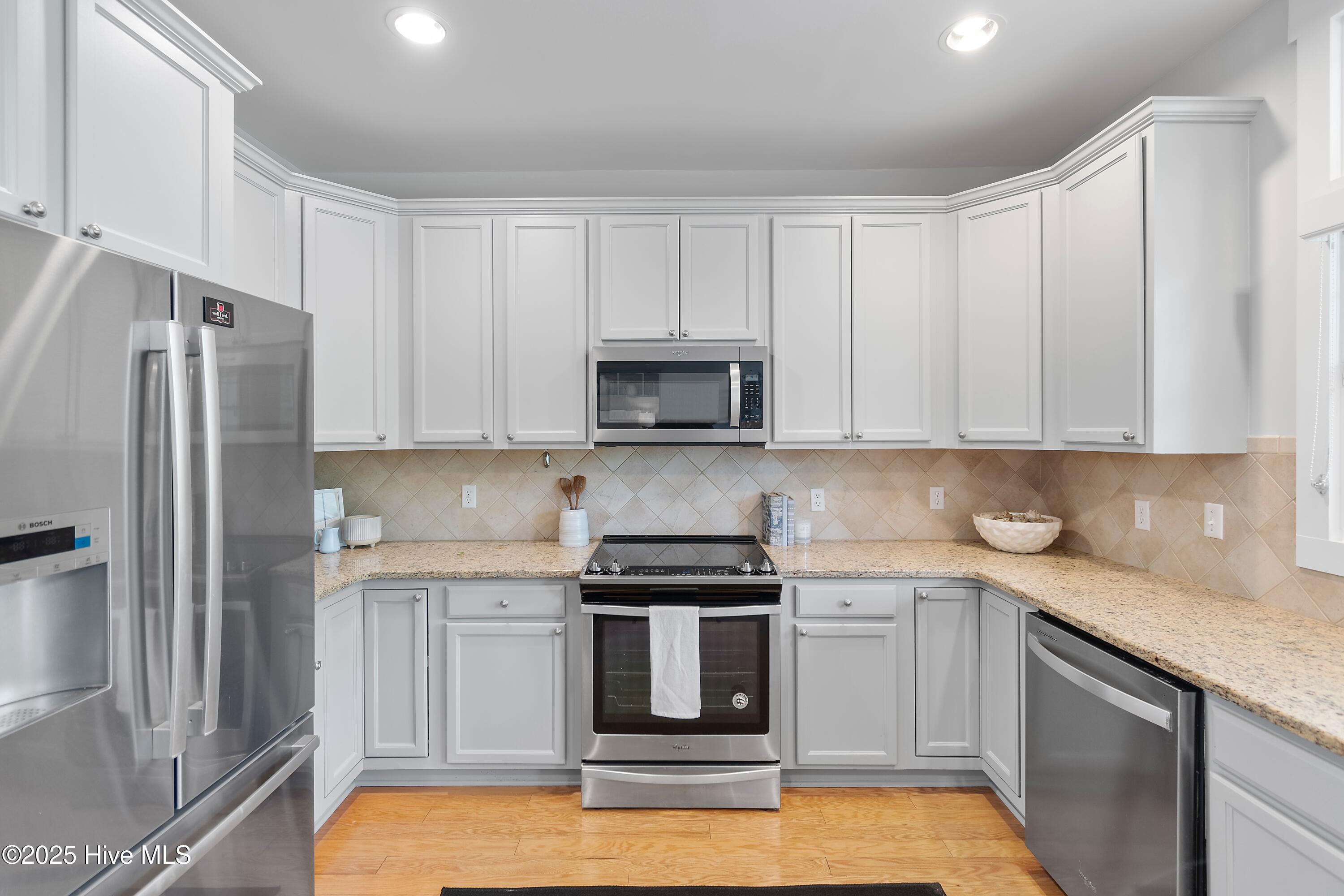 2537 St James Drive SE Apt 1011